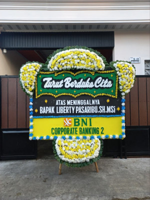 Papan Bunga Duka di Pebayuran