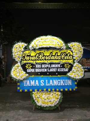Papan Bunga Duka di Pebayuran